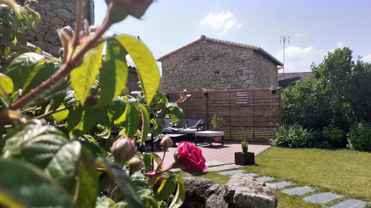 Gite Le St Aubinois Saint-Aubin-des-Ormeaux Exterior foto